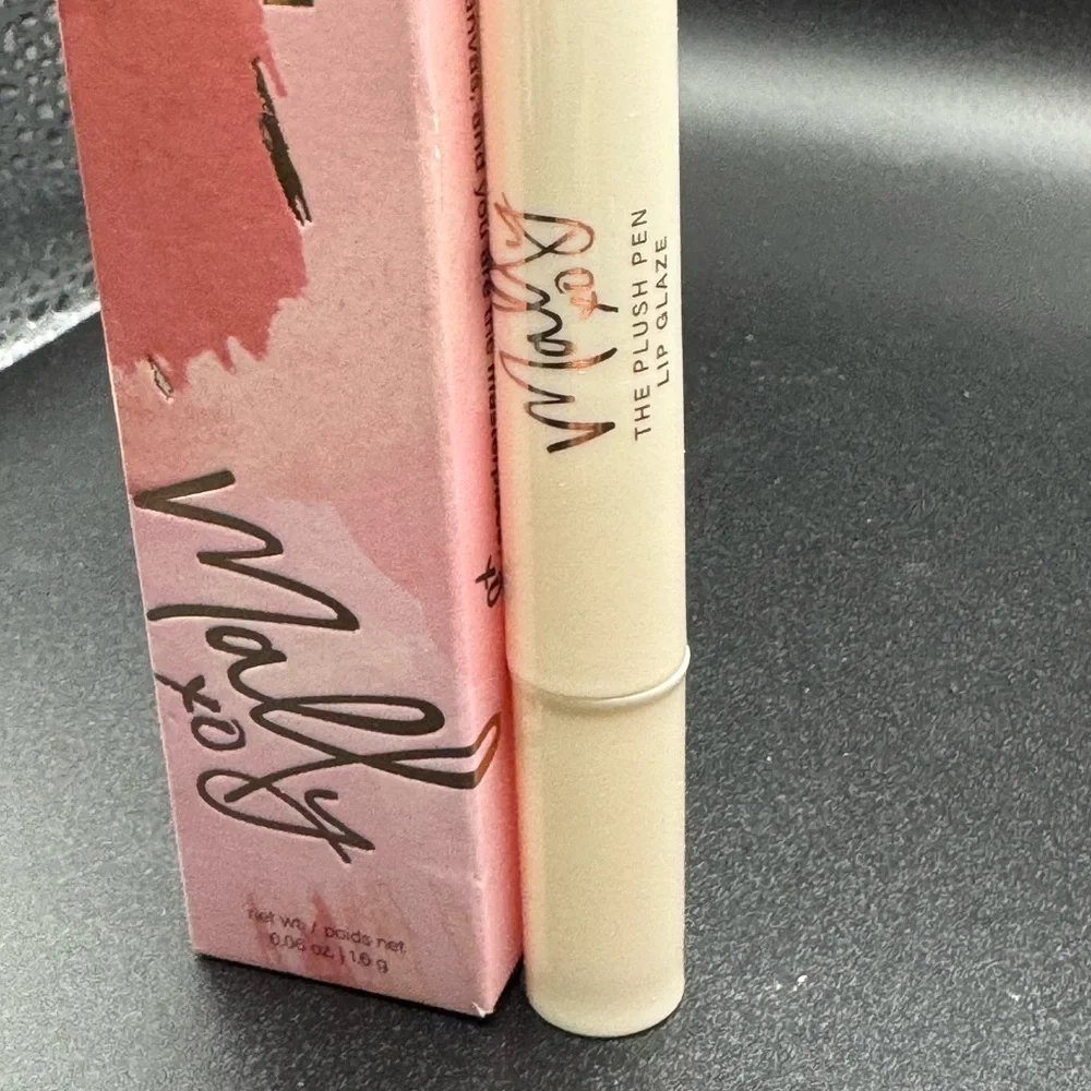 Mally Beauty Plush Pen Lip Glaze - Sweet Nectar- New in box full size